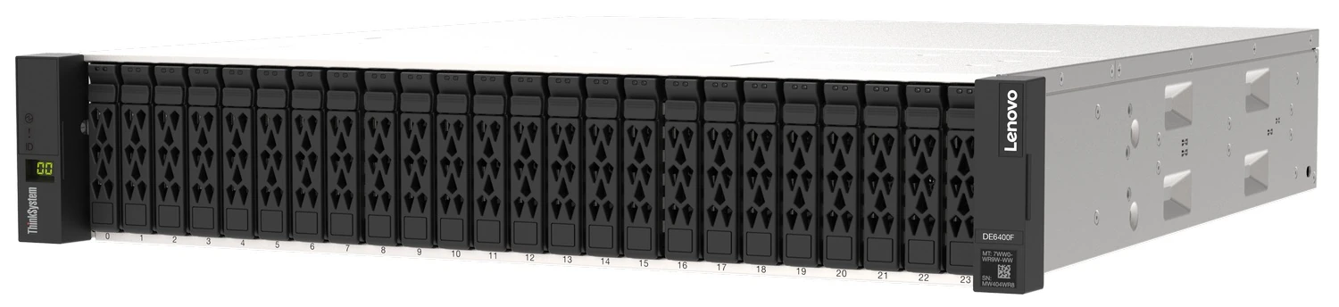Arreglo de almacenamiento Lenovo ThinkSystem DE6400F, vista frontal en perspectiva con bahías de unidades